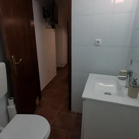 9, Cimo Da Aldeia
